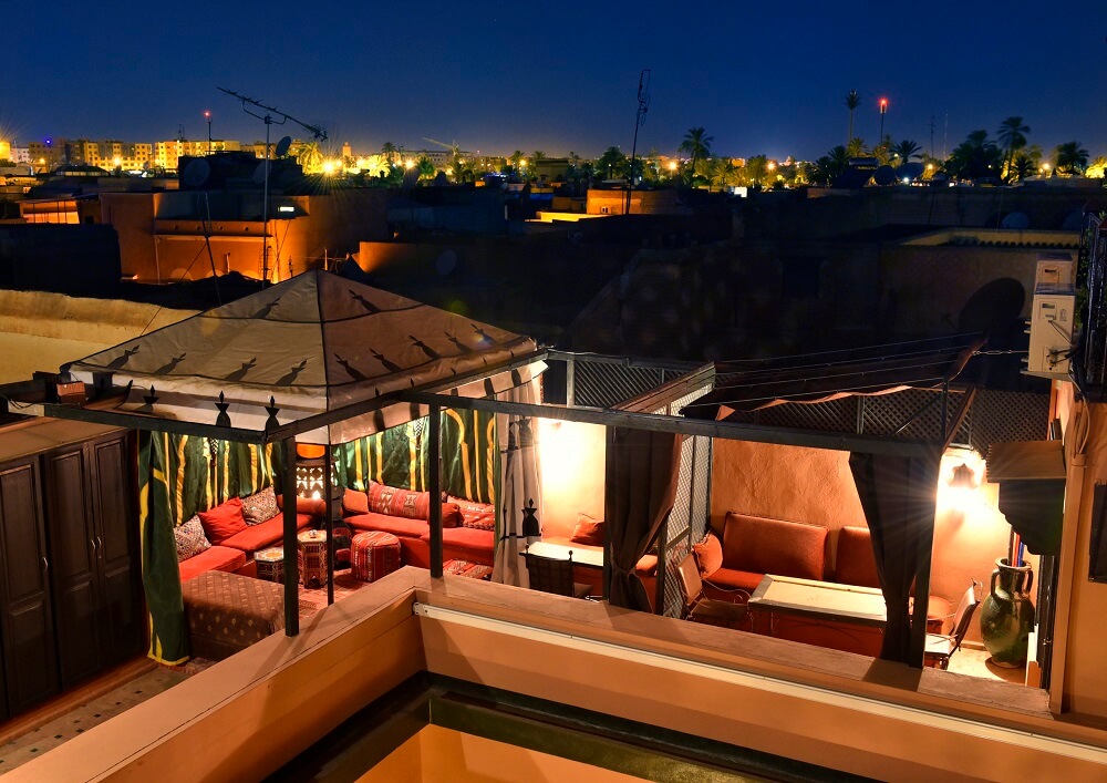Blick von der Dachterrasse im Hotel La Maison Nomade über die Medina Richtung Neutstadt