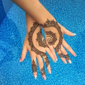 Im Riad La Maison Nomde ein marokkanisches Henna-Tattou