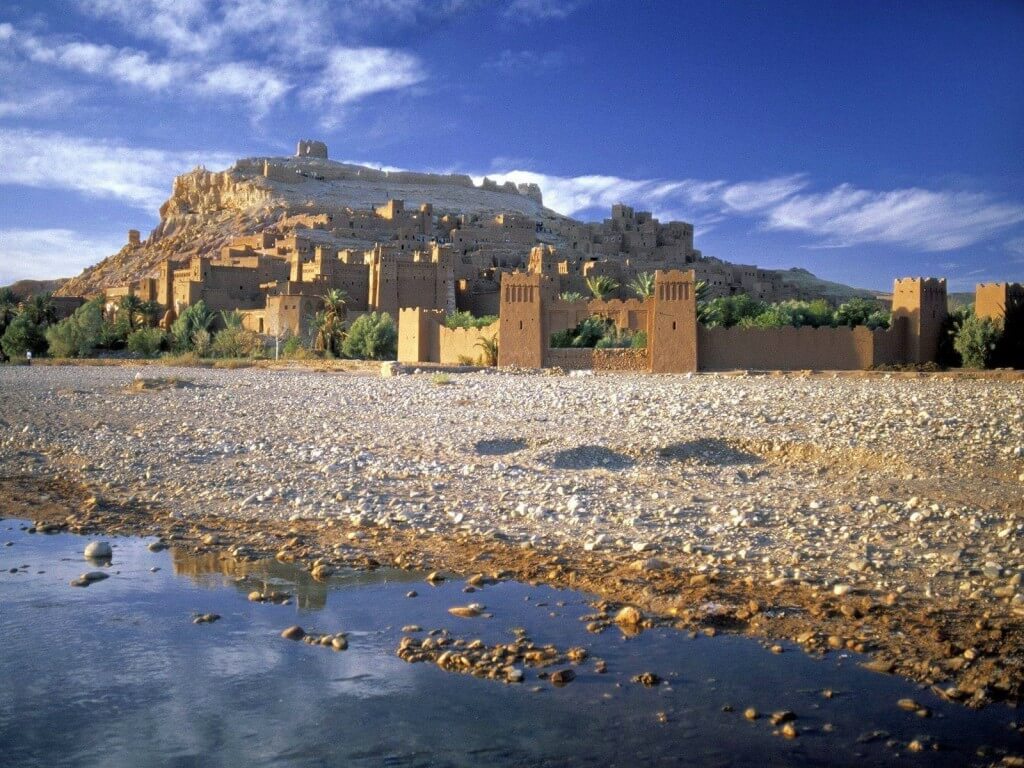 mit-dem-riad-la-maison-nomade-marrakech-zur-kasbah-ait-benhadou